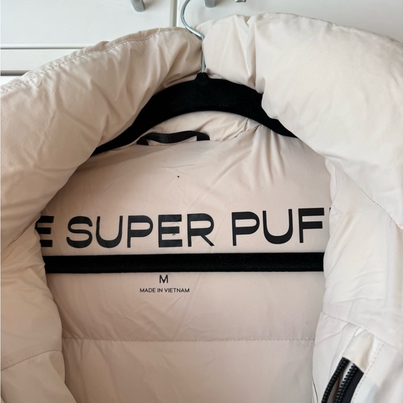Aritzia Super Puff Jacket in Pearl size M - Picture 3 of 7